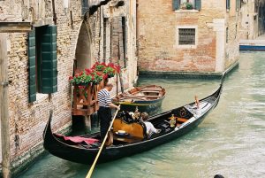 Venice Canal Travel Experience